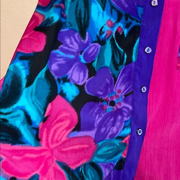 Vintage Vibrant Floral Women's Top - Picture 5 of 7